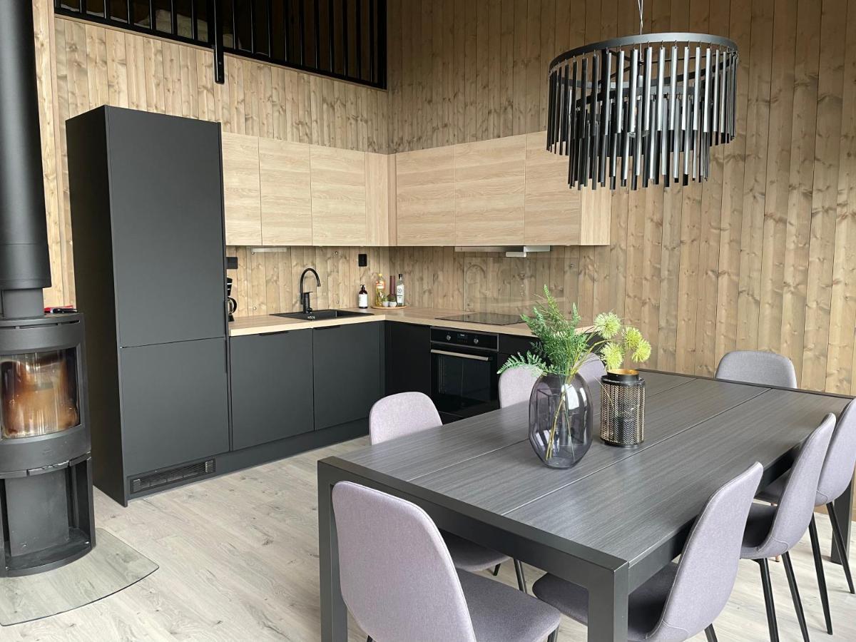 Skaidi Logde- Near Salomon River And Golf Course Apartment Хамерфест Екстериор снимка